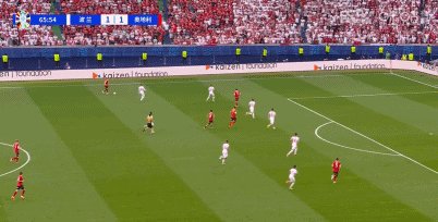 1718999986738021469.gif
